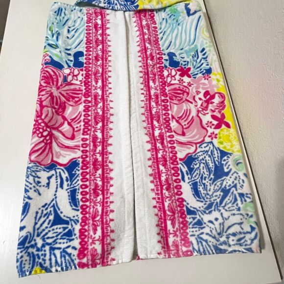 Pottery Barn Kids Lilly Pulitzer Cheek to Cheek Baby Beach Wrap Hooded Towel - Picture 5 of 13